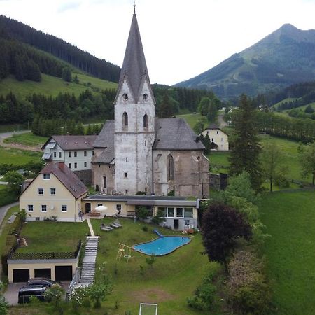 Pool, Pokale, Sauna, Billard, Kirche U. Viel Natur Vordernberg Eksteriør billede